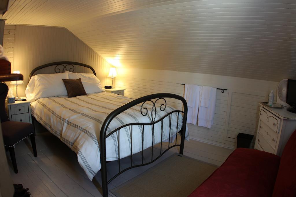 La Grange Aux Hiboux Gite Et Restaurant B&B La Baie Room photo